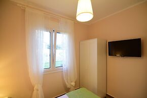 Gorgeous Villa with Garden - Stavros Beach