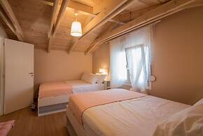 Gorgeous Villa with Garden - Stavros Beach