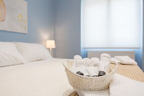 Grandma's Chic & Bright Athenian Home with a Patio