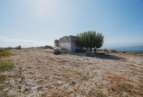 Karavos View - A Unique Artists' Hideaway Paradise