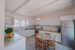 Large Private Villa Splendid Terraces & Views