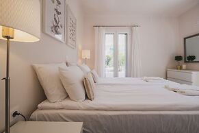 Large Private Villa Splendid Terraces & Views