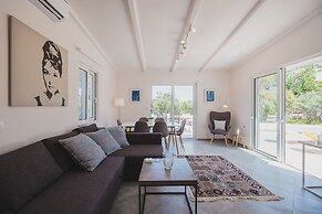 Large Private Villa Splendid Terraces & Views