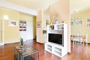 Gavinana Apartment by Mmega