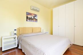 Gavinana Apartment by Mmega