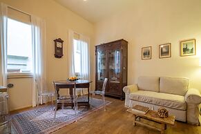 Uffizi Prestige by Mmega