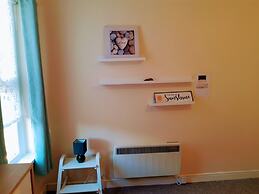 The Hazel Oak Apartment