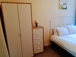 The Hazel Oak Apartment