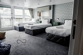 Infinity Apartments Victoria Street