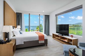 Koi Resort Saint Kitts, Curio Collection by Hilton