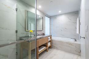 Koi Resort Saint Kitts, Curio Collection by Hilton