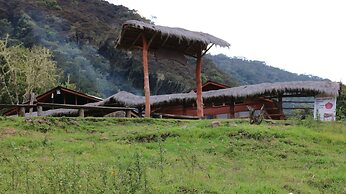 Llactapata Lodge Overlooking MachuPicchu