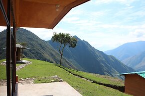 Llactapata Lodge Overlooking MachuPicchu