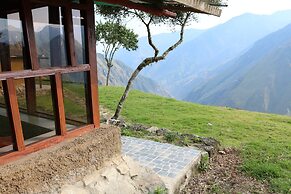 Llactapata Lodge Overlooking MachuPicchu