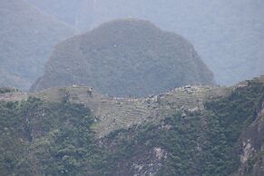 Llactapata Lodge Overlooking MachuPicchu
