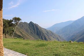 Llactapata Lodge Overlooking MachuPicchu