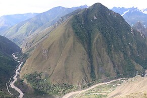 Llactapata Lodge Overlooking MachuPicchu