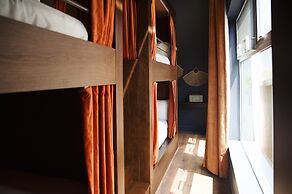 Life House, Lower Highlands