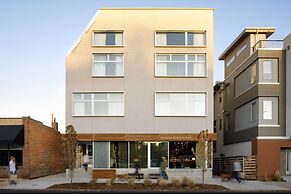 Life House, Lower Highlands