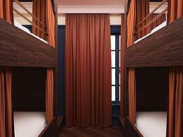 Life House, Lower Highlands