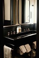 Life House, Lower Highlands