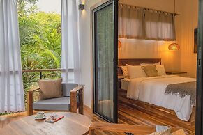 El Nido Jungle Lodge