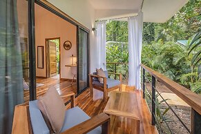 El Nido Jungle Lodge