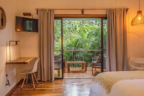 El Nido Jungle Lodge