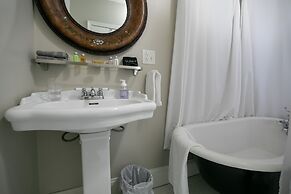 Willard Richards Inn