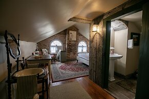 Willard Richards Inn