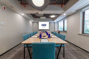 Holiday Inn Express Ningbo City Center by IHG