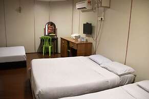 Sealion Pulau Ketam Inn