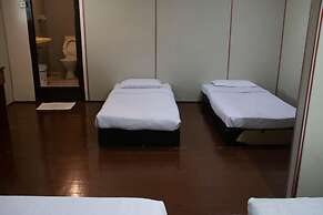 Sealion Pulau Ketam Inn