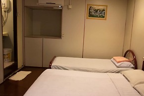 Sealion Pulau Ketam Inn