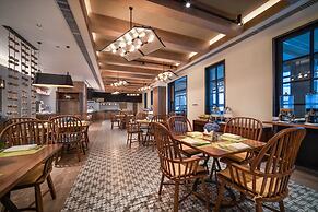 Holiday Inn Jilin Beidahu by IHG