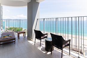 Holi Panorama Condotel