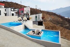 Pool Villa Shiny River