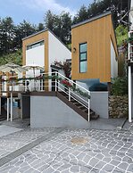 Pool Villa Shiny River