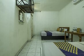 SPOT ON 2054 Hotel Arimbi 3