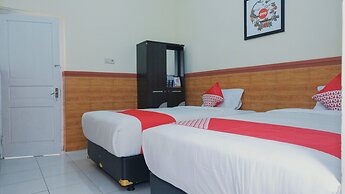 OYO 1190 Griya Soeratin Residence Syariah