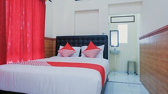 OYO 1190 Griya Soeratin Residence Syariah