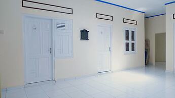 OYO 1190 Griya Soeratin Residence Syariah