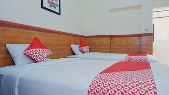 OYO 1190 Griya Soeratin Residence Syariah