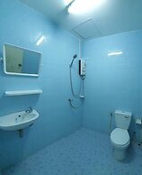 Chalong Stay Well by Palai Seafood