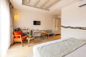 Arushi Boutique Hotel