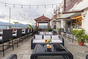 Arushi Boutique Hotel