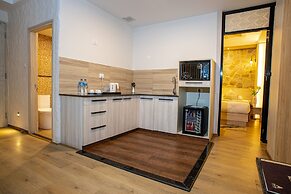 Arushi Boutique Hotel