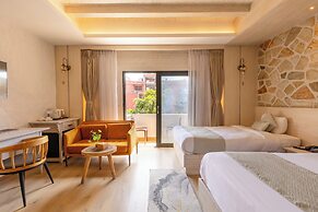 Arushi Boutique Hotel