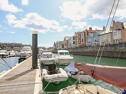 Quayside, Dart Marina