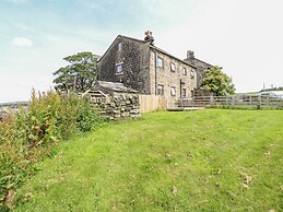 1 Horsehold Cottage